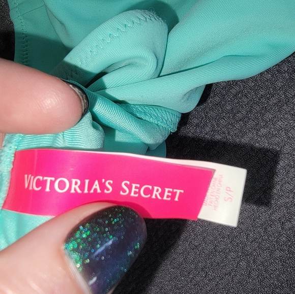 VS bikini - Picture 2 of 3